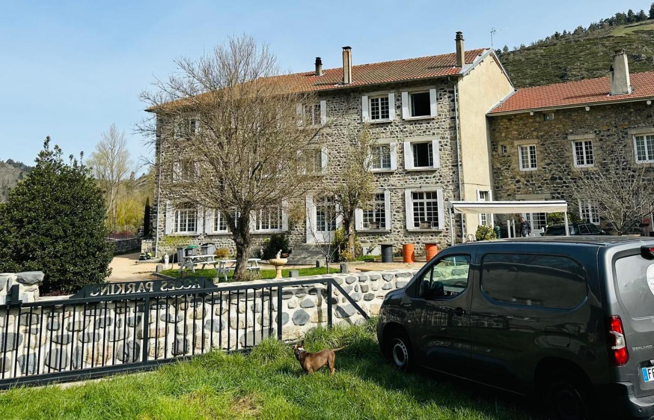 Hl Hotel De La Loire Goudet 外观 照片